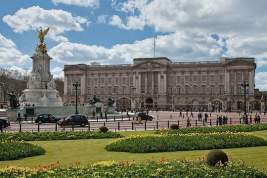WSJ сообщает о дефиците работающих членов королевской семьи Великобритании