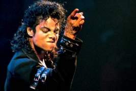 Элтон Джон сравнил Майкла Джексона с Элвисом Пресли и назвал его психически нездоровым