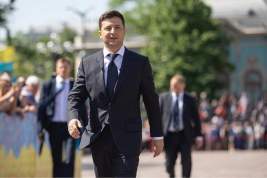 Зеленский продлил отстранение главы КС Украины ещё на месяц