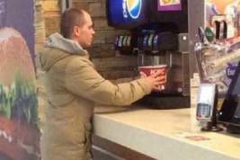 Жадный россиянин в «Бургер Кинге» восхитил соцсети