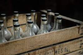 Житель Архангельска попал под суд за покупку более 20 тысяч бутылок алкоголя «для семейного праздника»