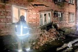 Жители аварийной многоэтажки в Ростове-на-Дону не дождались расселения - дом рухнул раньше