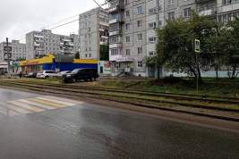 Жители Омска обнаружили в городе пешеходный переход «в никуда»