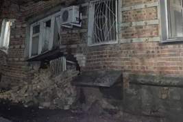 Жители рухнувшего в Ростове-на-Дону дома подарили мэру города «волшебную палочку»