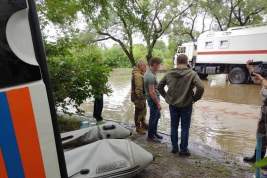 Жители Уссурийска рассказали о наводнении и о превратившейся в «ком грязи и земли» дамбе