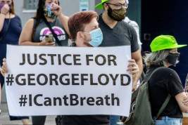 Журналисты посмотрели видео задержания Джорджа Флойда