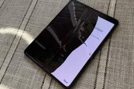 Журналисты потестировали смартфон Samsung Galaxy Fold и пожаловались на поломки