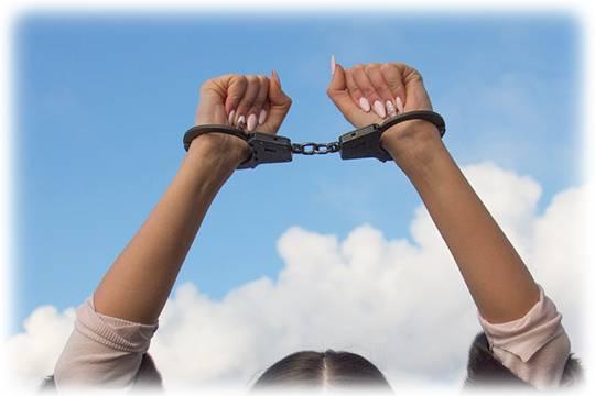 Аферистка выманивала деньги у семей участников СВО