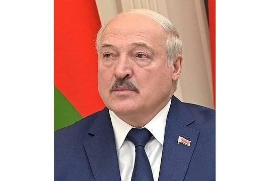 Александр Лукашенко объяснил отказ от мобильного телефона