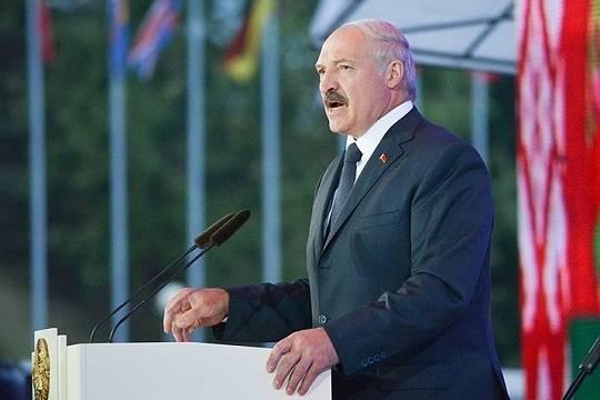 Александр Лукашенко прилетел в Санкт-Петербург