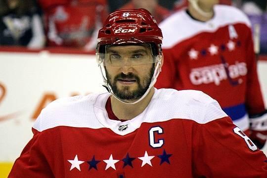 Александр Овечкин побил вечный рекорд Уэйна Гретцки: он забил свою 895-ю шайбу в регулярных чемпионатах НХЛ