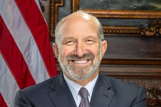 Американского министра Лютника освистали на ужине в Давосе