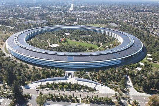 https://versia.ru/foto/a/p/apple-pozhertvuet-zapisyu-video-v-novyx-umnyx-ochkax-radi-konfidencialnosti-1-1.jpg