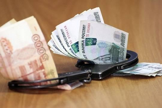 Бюджет Севастополя обчистил бизнесмен из Питера Денис Петров