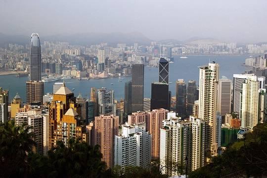 Число жертв пожара в Гонконге достигло 128