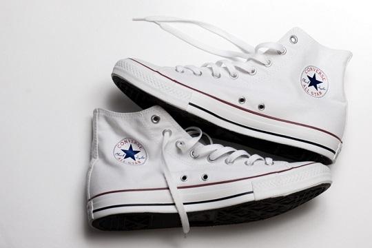Converse удалил скандальную рекламу с отсылкой к ку-клукс-клану