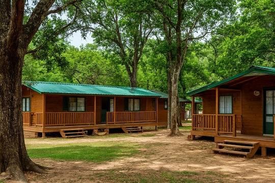 Дачникам напомнили о полном запрете на сжигание мусора в бочках