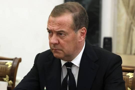 Дмитрий Медведев назвал список европейских заводов потенциальной целью для ударов