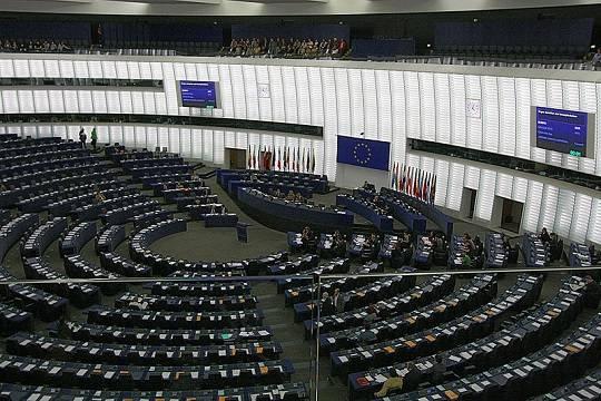 Европарламент принял резолюцию с призывом создать спецтрибунал по Украине