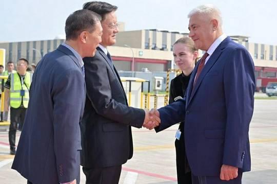 Глава МВД России Владимир Колокольцев в Китае провёл встречу с замминистра общественной безопасности КНР Ван Чжичжуном