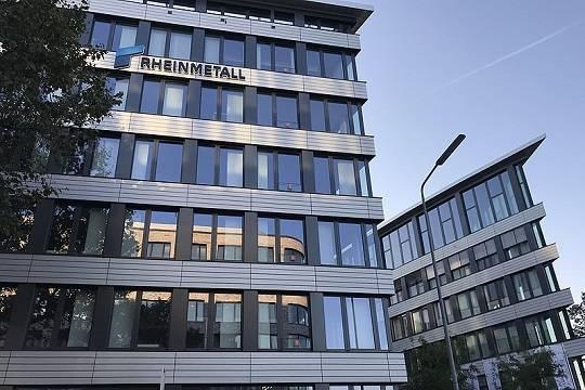 Глава Rheinmetall Паппергер назвал украинских производителей дронов домохозяйками