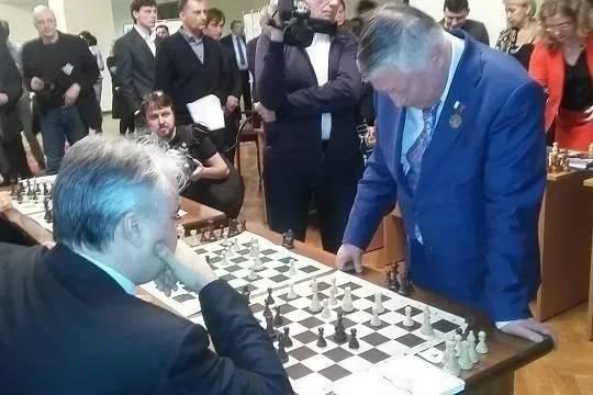 Гроссмейстер Анатолий Карпов находится в крайне тяжелом состоянии