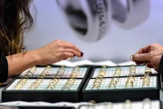 Из крупных российских городов начали исчезать ювелирные магазины