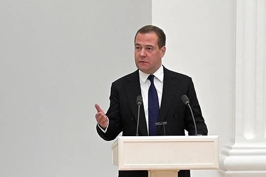 Медведев назвал сообщения о мобилизации лживой провокацией Киева