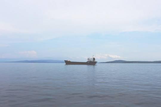 Минобороны Италии сообщило об остановке судна теневого флота