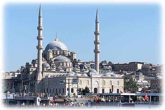 «Наша Версия» анализирует изменчивые туристические тренды на примере Стамбула