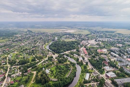 Названы причины нависшей над малыми городами России угрозы исчезновения