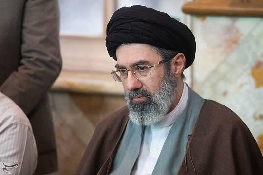 Верховный лидер Ирана Хаменеи пообещал отомстить за отца и других жертв войны с США