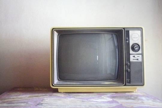 Олаф Шольц оказался поклонником устаревших телевизоров