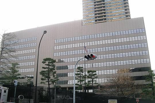 Послы США соревнуются друг с другом в сборе денег на торжества по случаю Дня независимости США