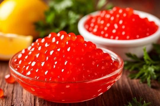 Названа одна из причин роста объема производства красной икры в России