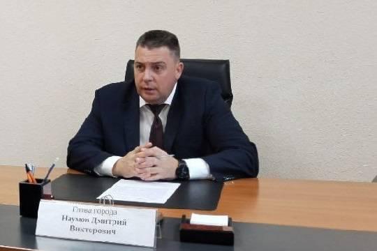 Причиной задержания мэра Владимира Дмитрия Наумова могут оказаться связи с кладбищенской мафией