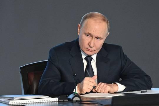 Путин потребовал перекрыть каналы нелегальной миграции