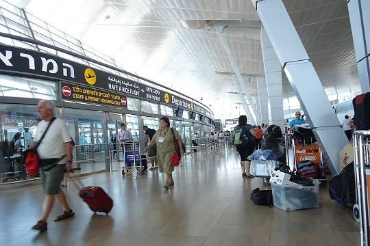 Застрявшие в Израиле россияне ищут способы покинуть страну