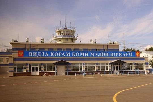 Россиянин более года отказывается покидать аэропорт