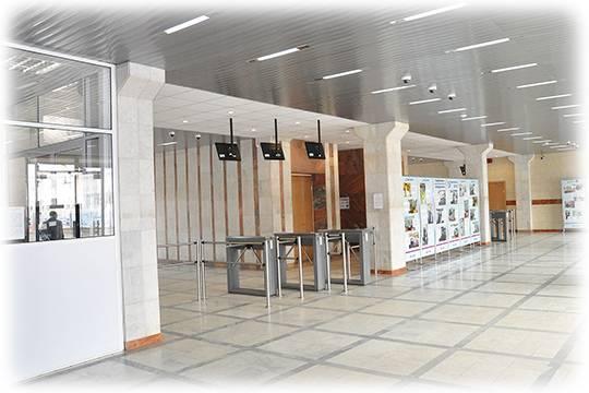 Сарапульскому поставщику электрооборудования для самолетов меняют лошадей на переправе