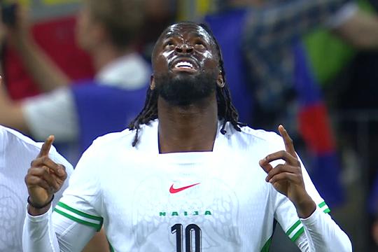 Сборная России по футболу прервала рекордную сухую серию в матче против Нигерии