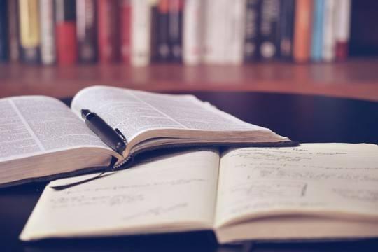 Школьники с 1 сентября начнут учиться по новой программе