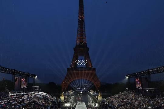 Сотни жителей разных стран захотели переехать в Россию после церемонии открытия Олимпиады в Париже