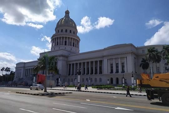 США могут захватить Кубу с помощью одного авианосца на обратном пути из Ирана