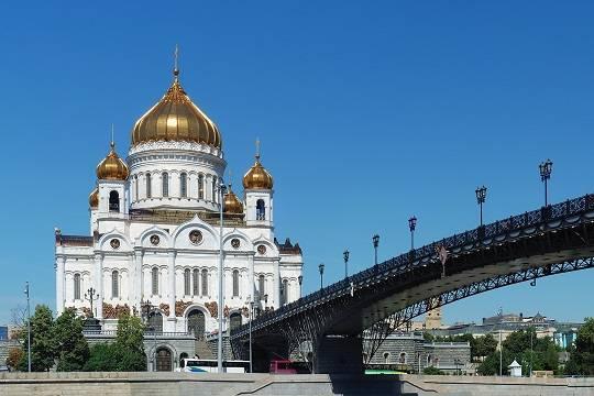 Студенток Строгановки отчислили из вуза за тверк у Храма Христа Спасителя