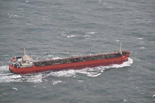 Несмотря на заявление Макрона, танкер Grinch до сих пор находится недалеко от Марселя