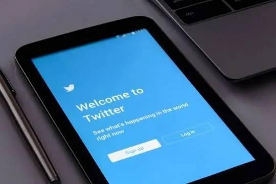 Twitter приостановил продажу синих галочек для верификации аккаунтов