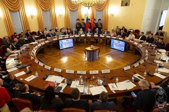 В Международном антифашистском форуме в Москве поучаствовали представители Росгвардии