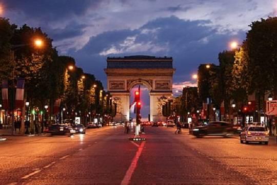 В Париже идёт подготовка к возможным беспорядкам после завершения голосования