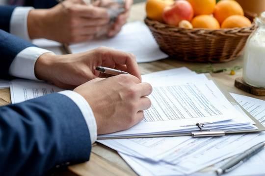 В России хотят заморозить цены на некоторые продукты